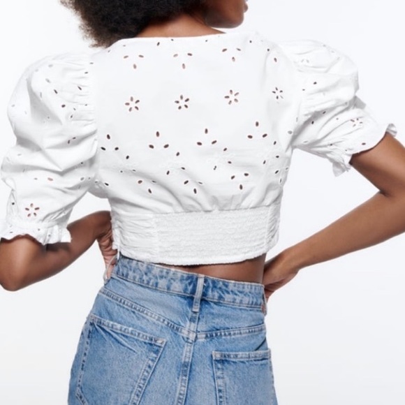 ZARA embroidered eyelet crop top white L - Picture 3 of 7